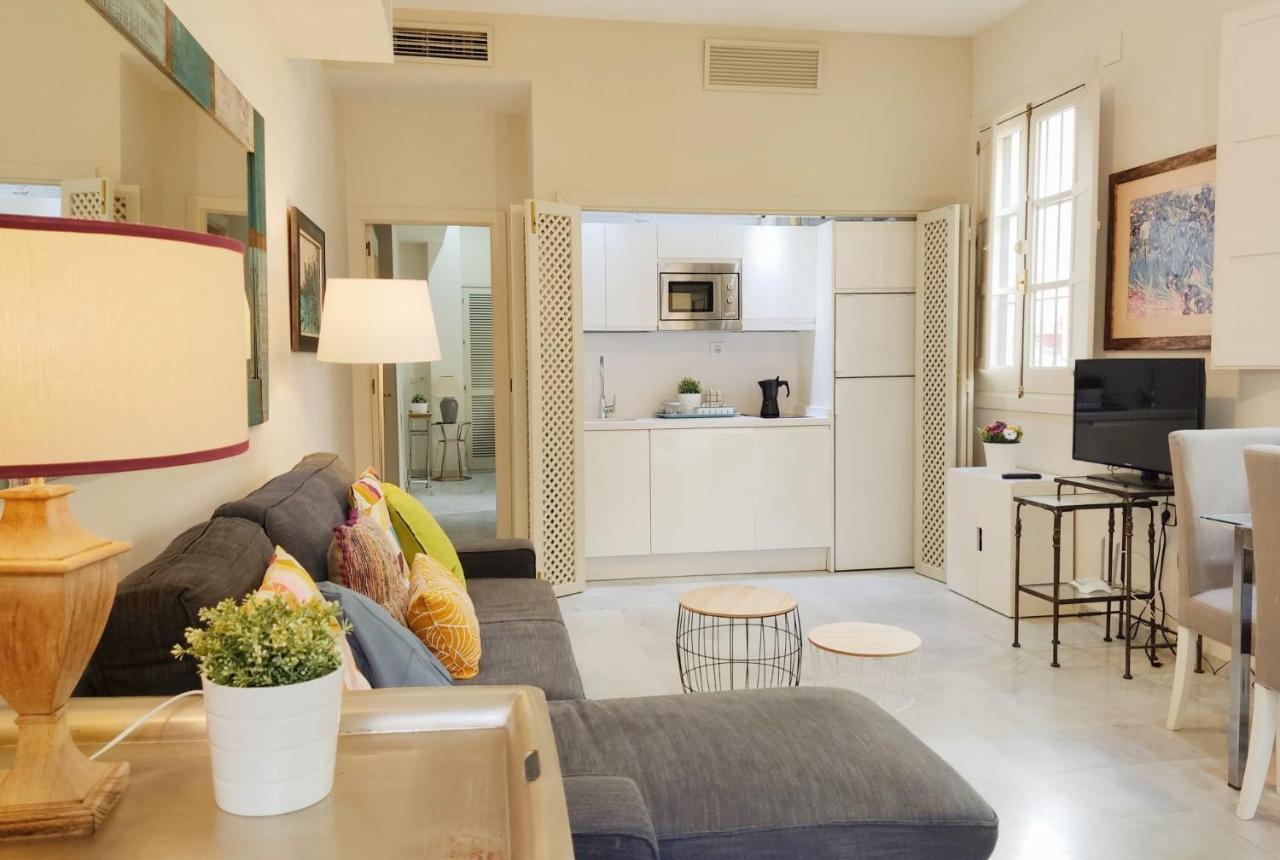 Homeyseville-bright At Santa Cruz 4 Pax, Parking Optional Apartament