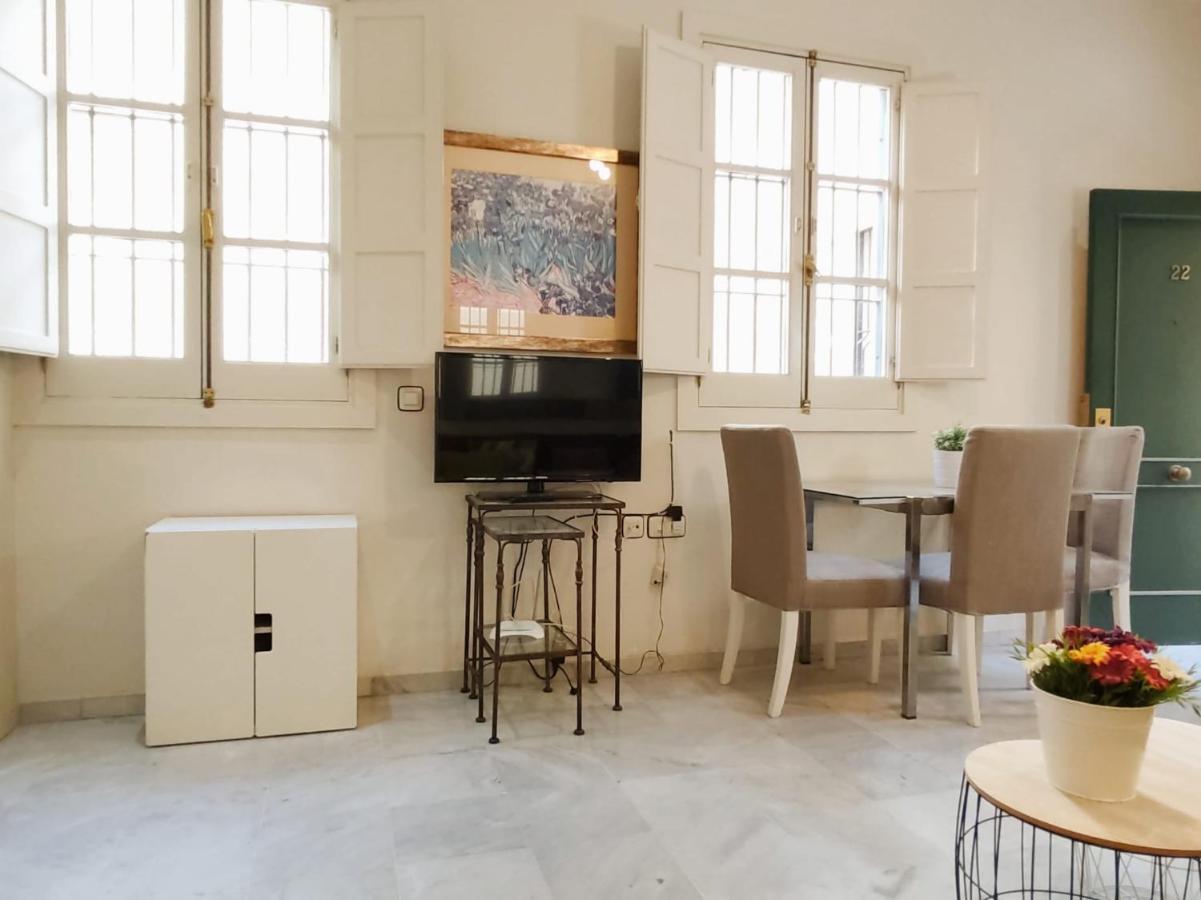 Homeyseville-bright At Santa Cruz 4 Pax, Parking Optional Appartement